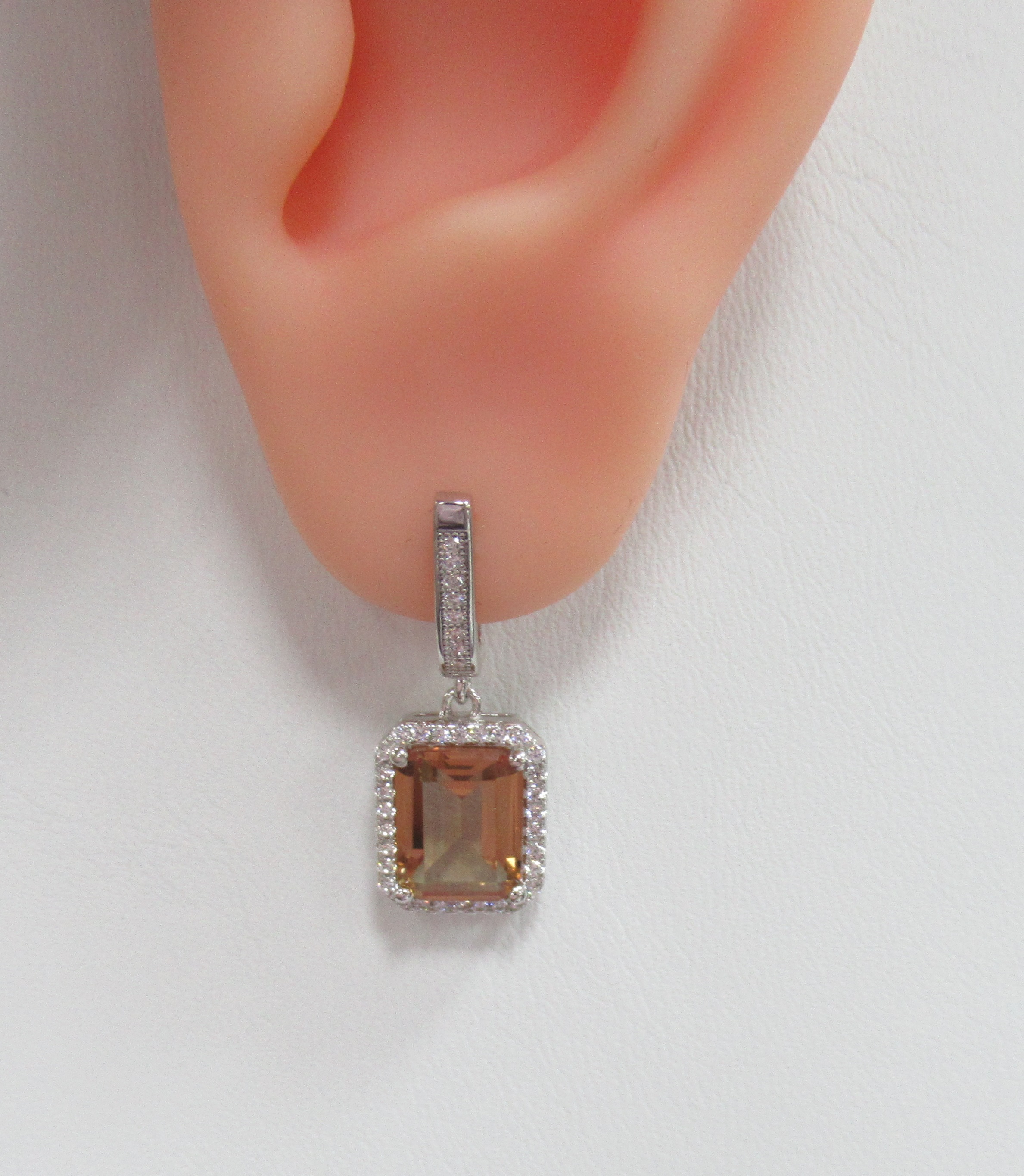 Серебряные серьги с султанитами